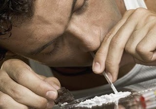 Imagem da notícia: King’s College London recruta voluntários para “snifar” cocaína