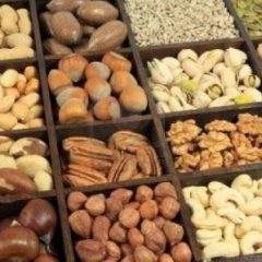 Imagem da notícia: Frutos secos s&atilde;o maus para os dentes