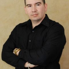 Imagem da notícia: Desenhar um sorriso com Zirconia Prettau&reg;