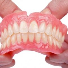 Imagem da notícia: Próteses dentárias isentas de IVA