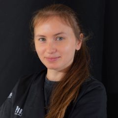 Imagem da notícia: Tatiana Gomes e a realidade das mulheres na prótese dentária