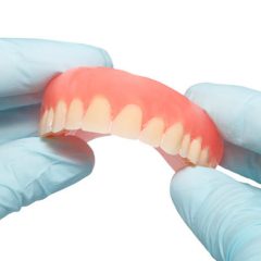 Imagem da notícia: Utilizadores de próteses dentárias podem correr mais risco de deficiências nutricionais, diz estudo