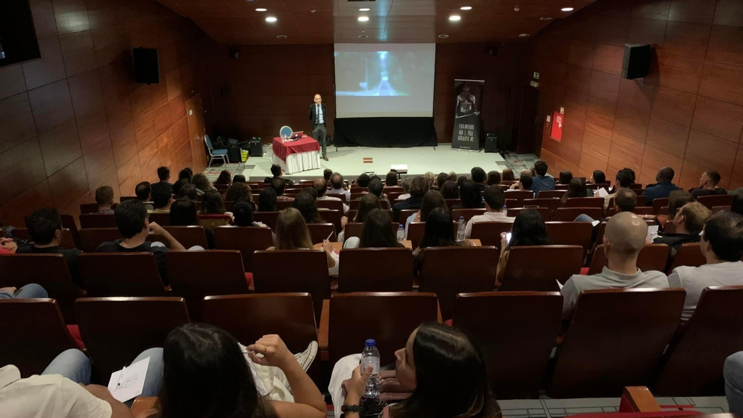Imagem da notícia: Zirkonzahn em Portugal para mostrar novidades