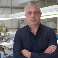 Imagem da notícia: DentalCastro celebra 25 anos de dedicação à prótese dentária