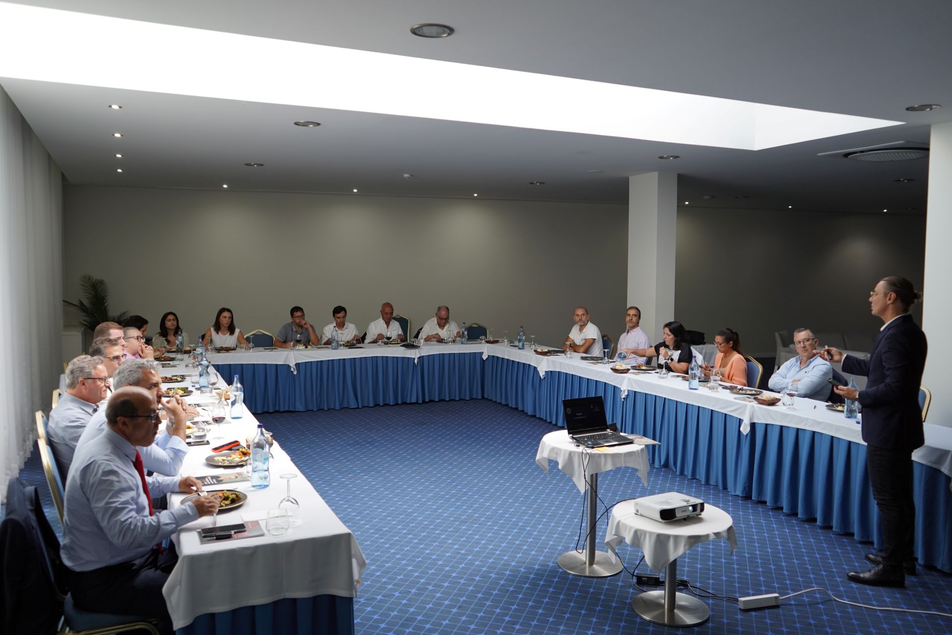 Imagem da notícia: II Encontro LabPro: concentração do setor, fiscalização e ética