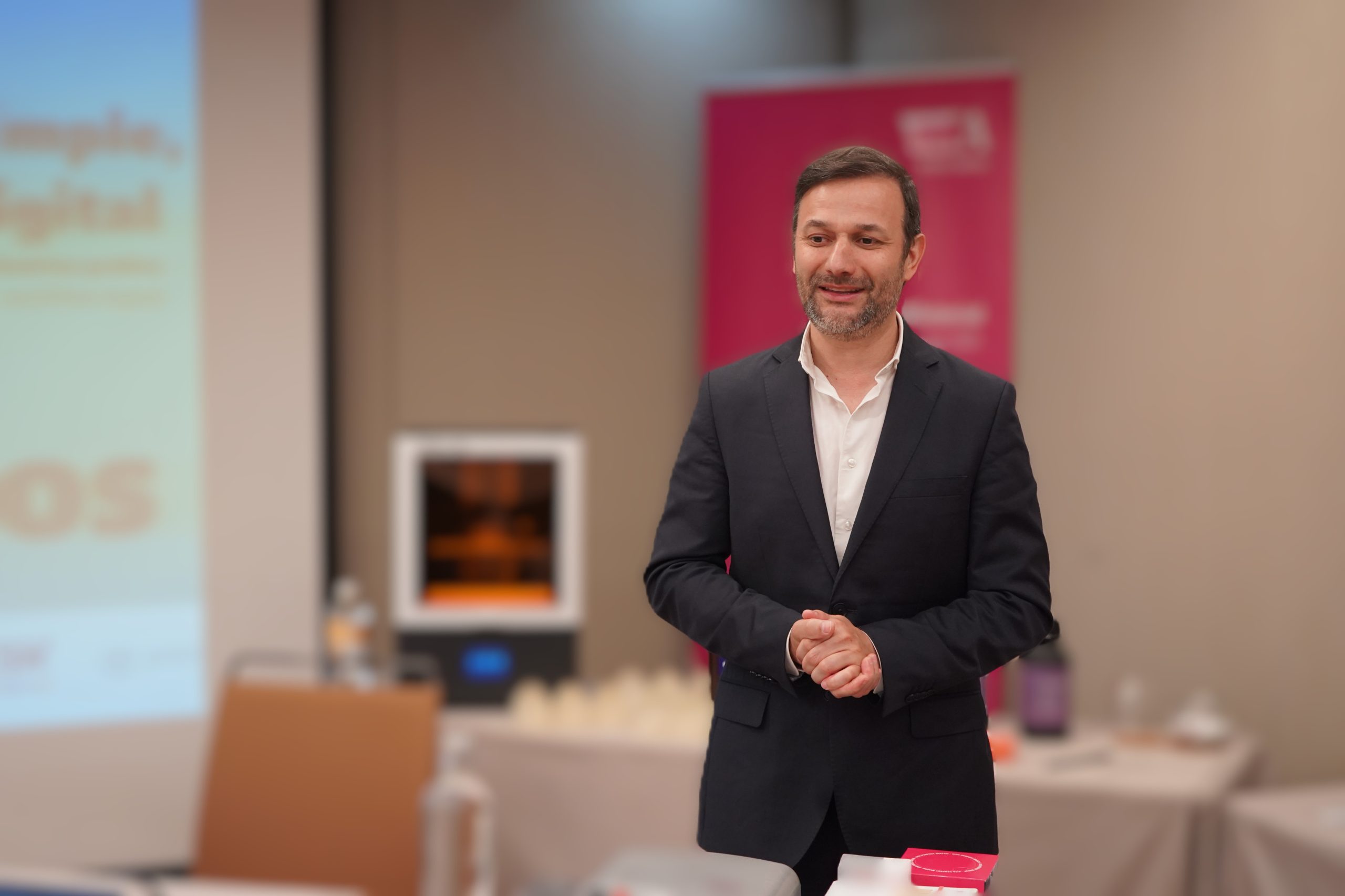 Imagem da notícia: “O papel do técnico de prótese dentária sofreu uma alteração profunda”